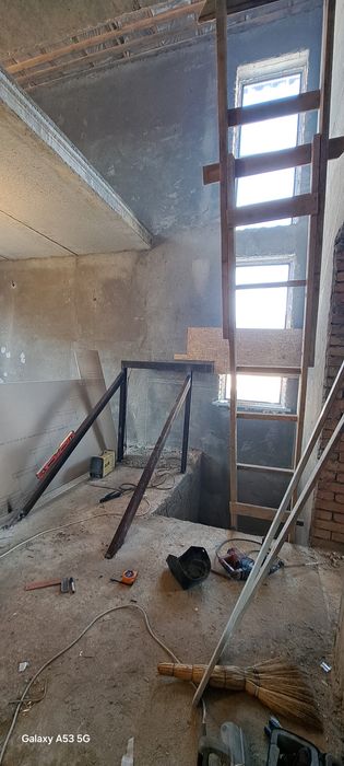 Лестница из металла