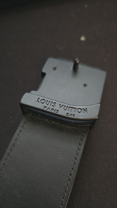 Vând curea Louis Vuitton