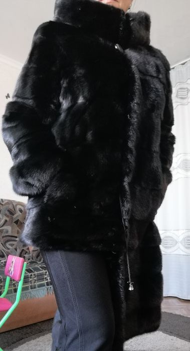 Продам норковую шубу