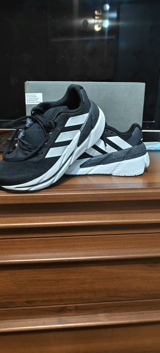 Adidas кроссовки