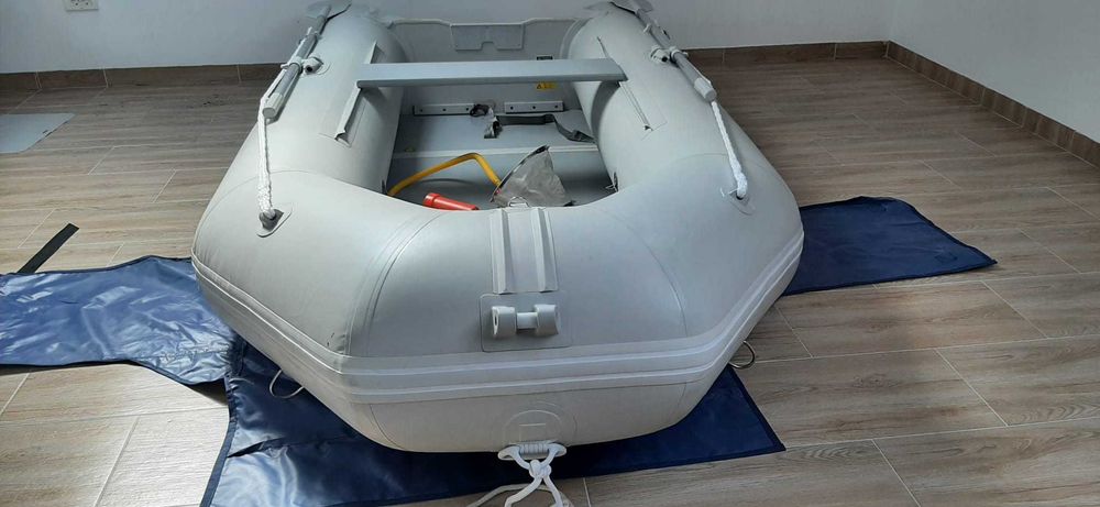 Barca Pneumatica Allroundmarin Kiwi 320 Gri + Motor Termic Mercury 5HP