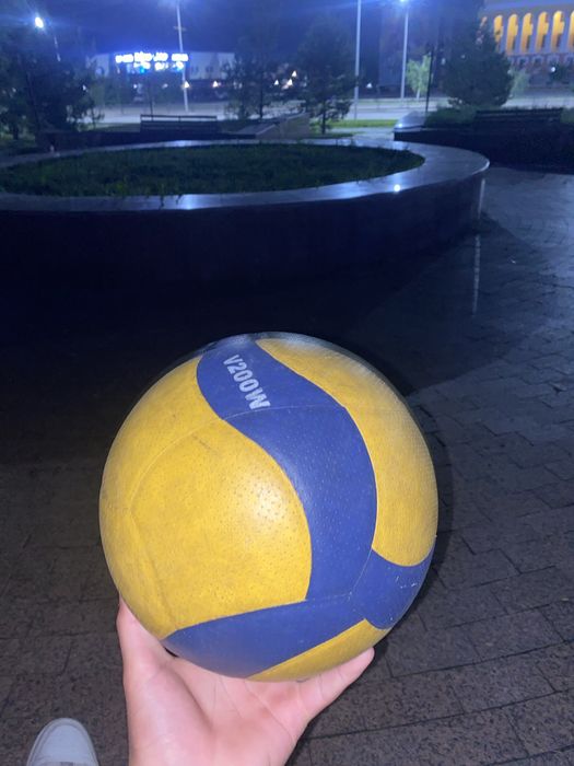 Mikasa мяч срочно надо продат