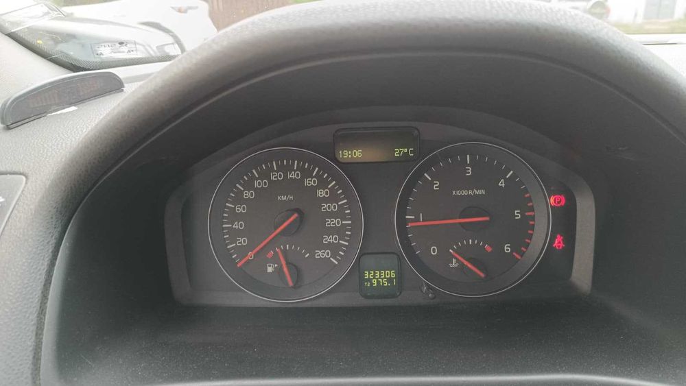 volvo v50 2.0D 136 cp 6 trepte