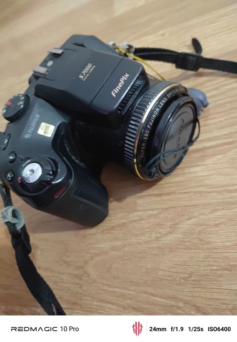 Camera digitala finepix s7000