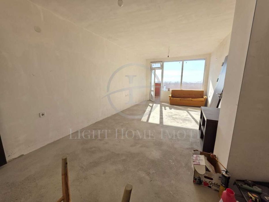 Продава се Тристаен апартамент в Пловдив, Тракия - 95 кв.м за 1685 €/кв.м - Снимка #1