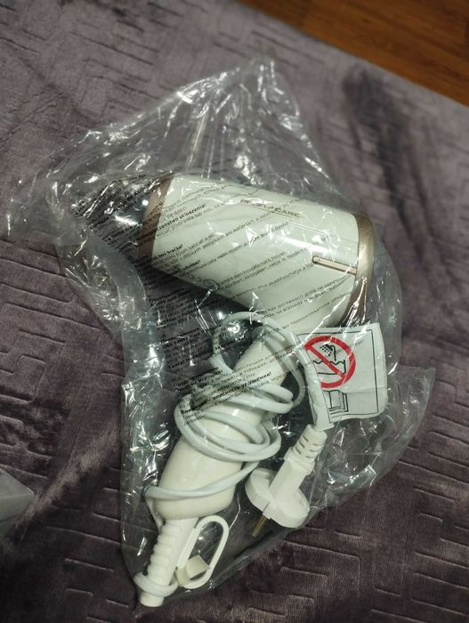 Сгъваем сешоар за коса нов