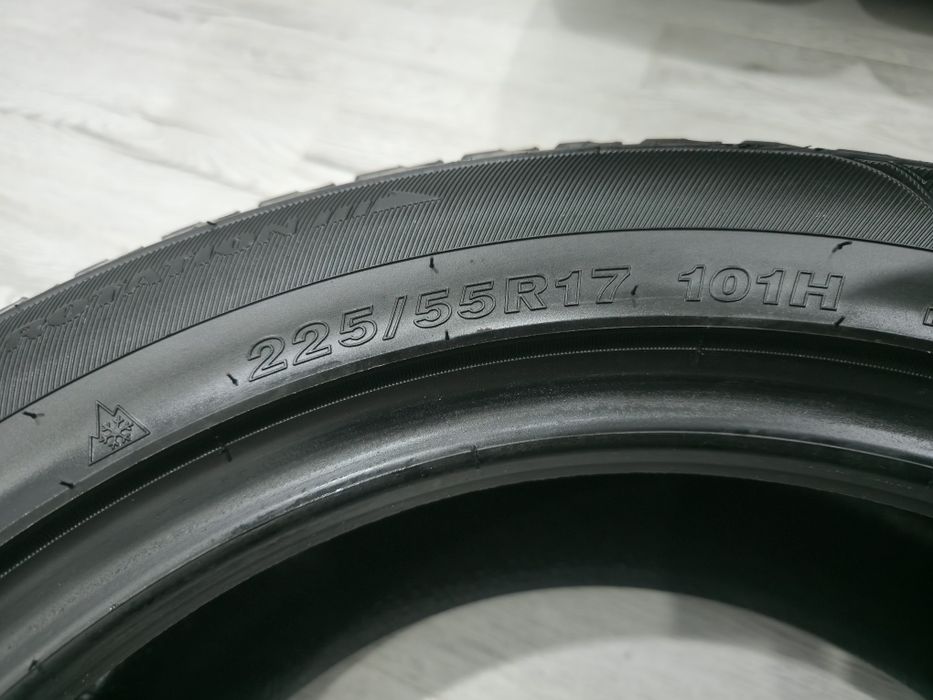 Резина 225/55/R17