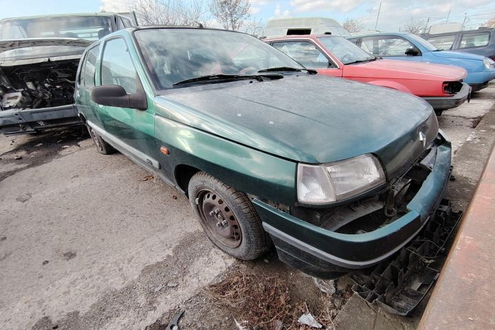 Oglinda dreapta Renault Clio 1996 1.2 MT (55 hp)