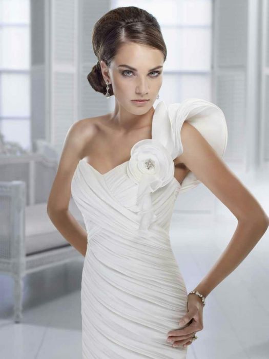 Vand rochie mireasa Victoria Jane / India + voal