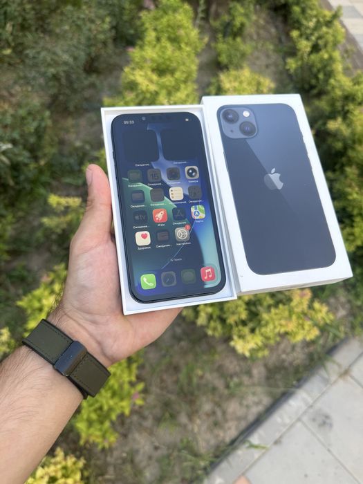 Продам телефон Айфон 13 256Gb
