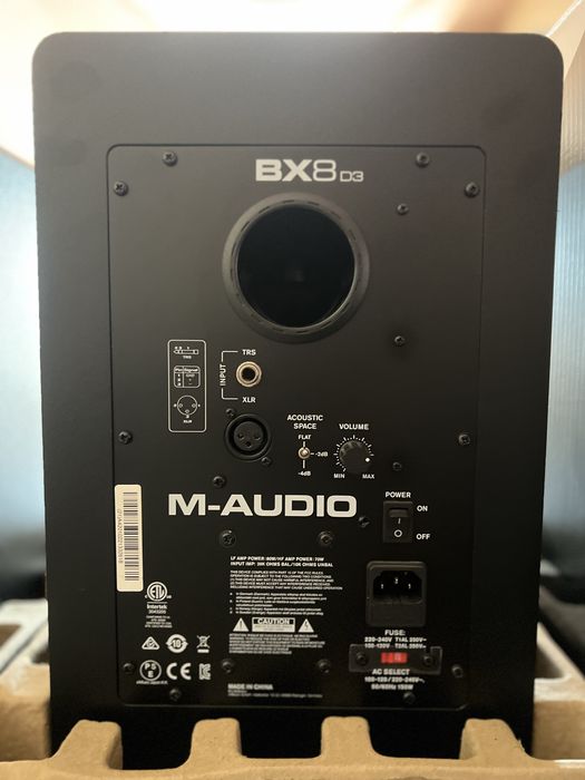 M-Audio BX8 D3 Студийни Колони