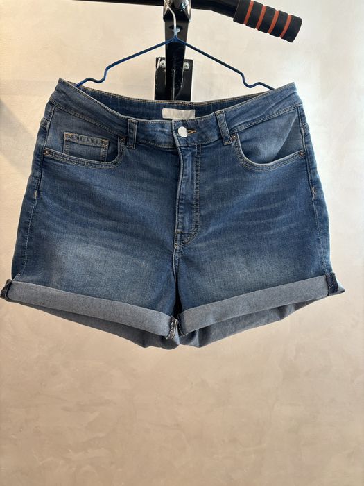 Джинсовые шорты H&M