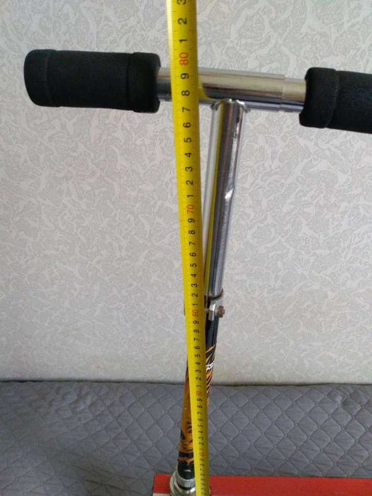 Шейна - тротинетка за сняг - скутер