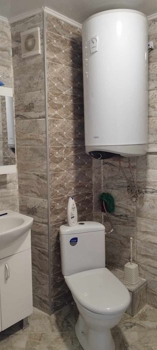 Продава се Тристаен апартамент в Варна, Владислав Варненчик - 75 кв.м за 1627 €/кв.м - Снимка #7