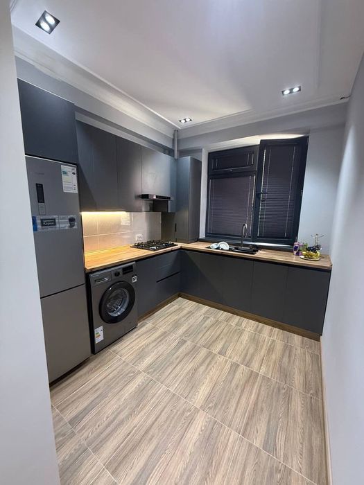 Яшнабадский р-й ЖК GRAND сtoy 1/1/6 новостройка 42м2 с ремонтом