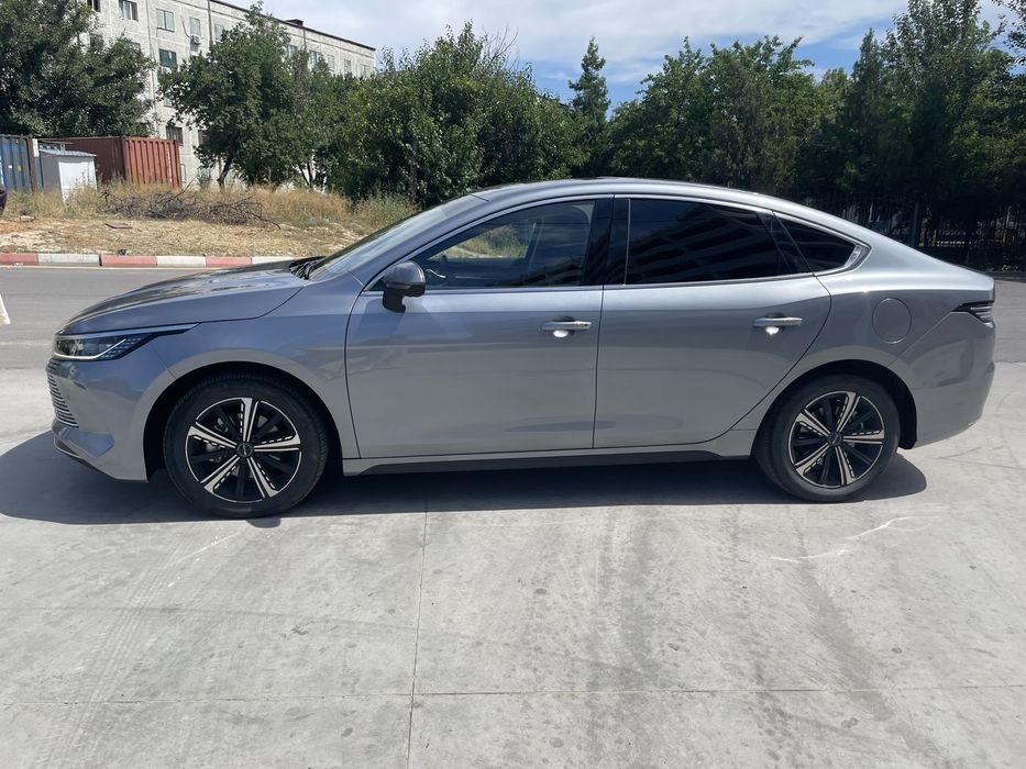 BYD Chazor full 120 flagship