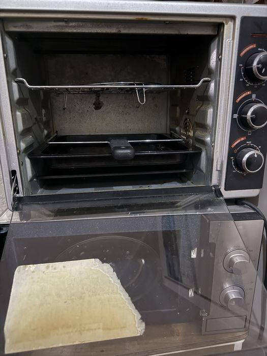 Продам мини- духовку Maxwell