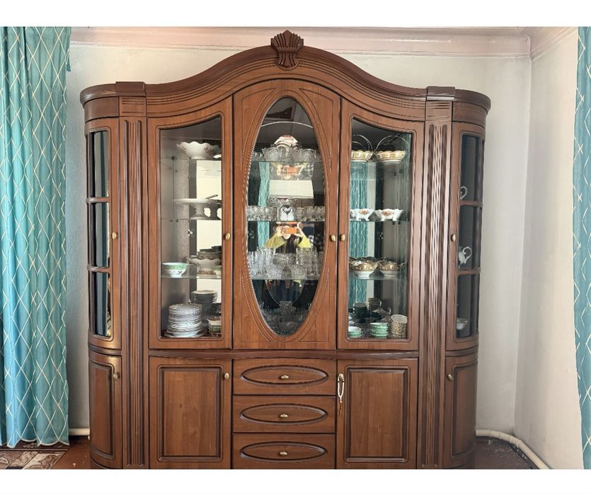 Продаеться мебель для дома