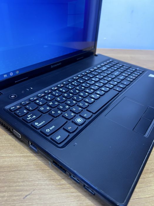 Ноутбук Lenovo офисный