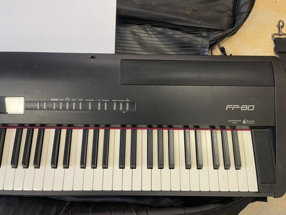 Pian Digital Roland FP 80 cu husa transport -A-