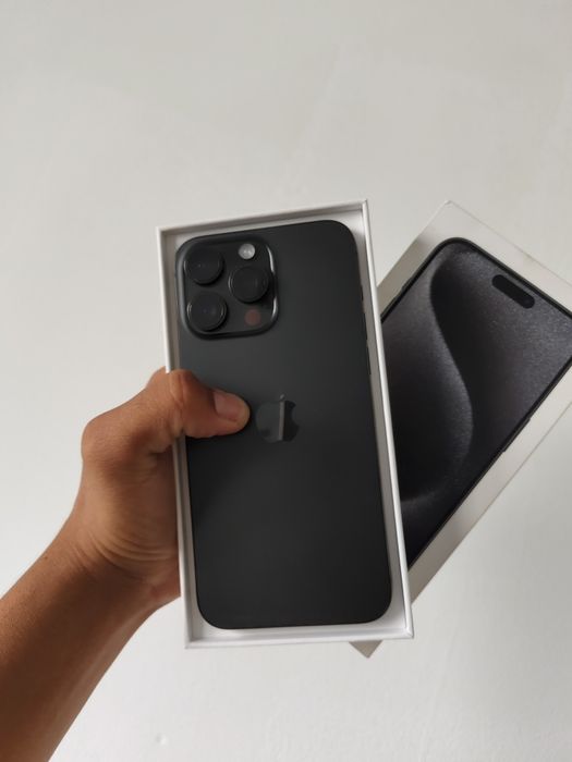 iPhone 15 pro max заблокирован
