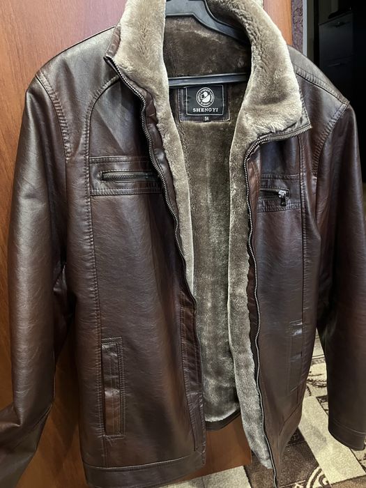 Продам зимнюю куртку