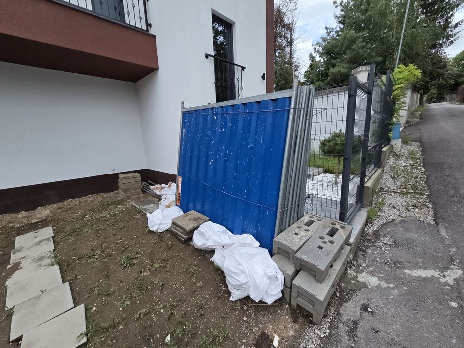 Плътна мобилна ограда