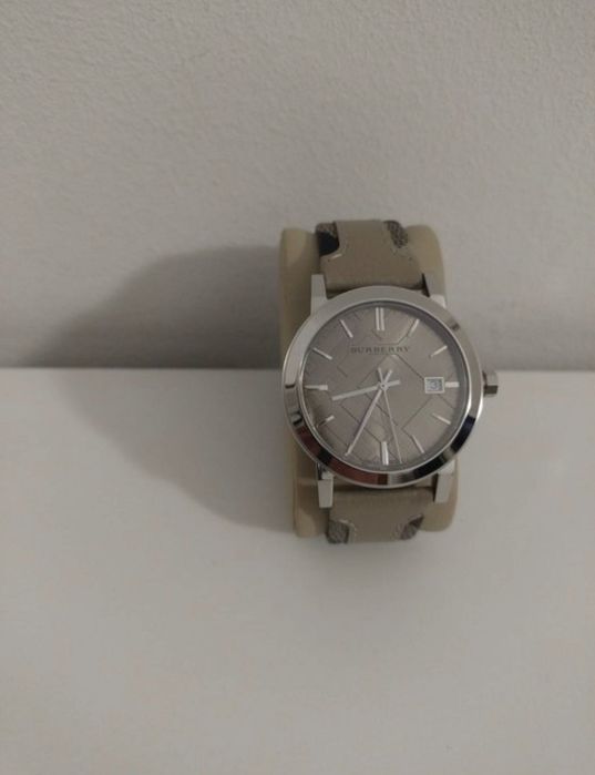 Burberry The City BU9021 дамски  часовник ЧИСТО НОВ