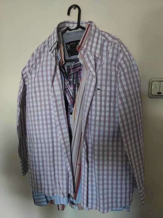 Camasi cu maneca scurta sau lunga, marimi diferite, modele diferite