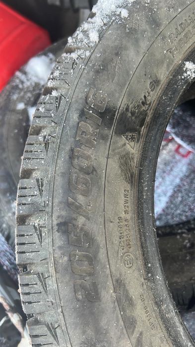 Продам шины в хорошем состояни