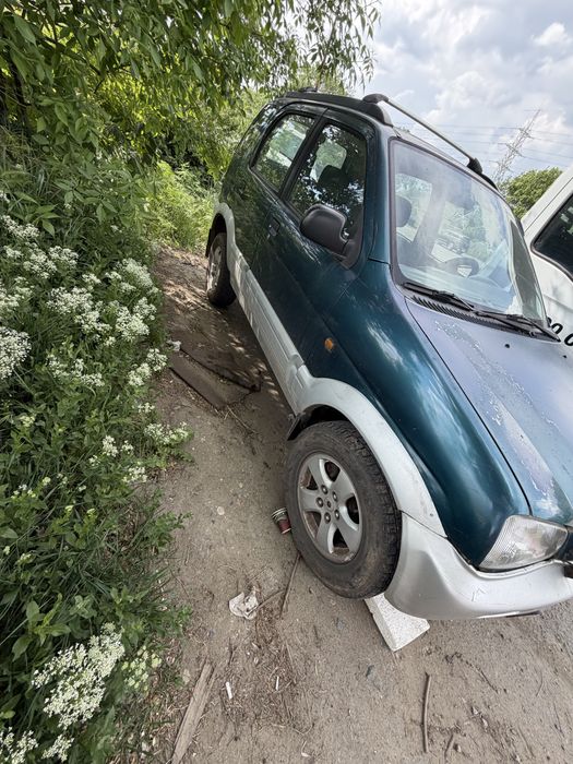 3 бр Daihatsu terios 4х4 Benzin  1.3 61 kw 1997 g на части
