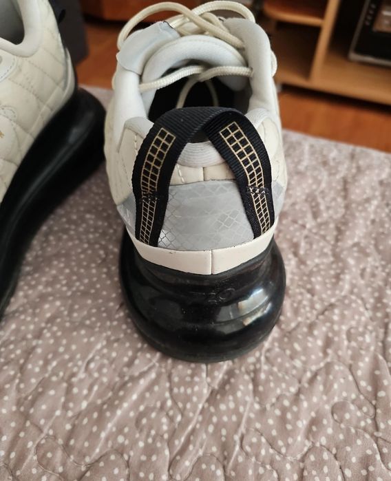 Nike Air Max 720 / MX-720-818 / 46