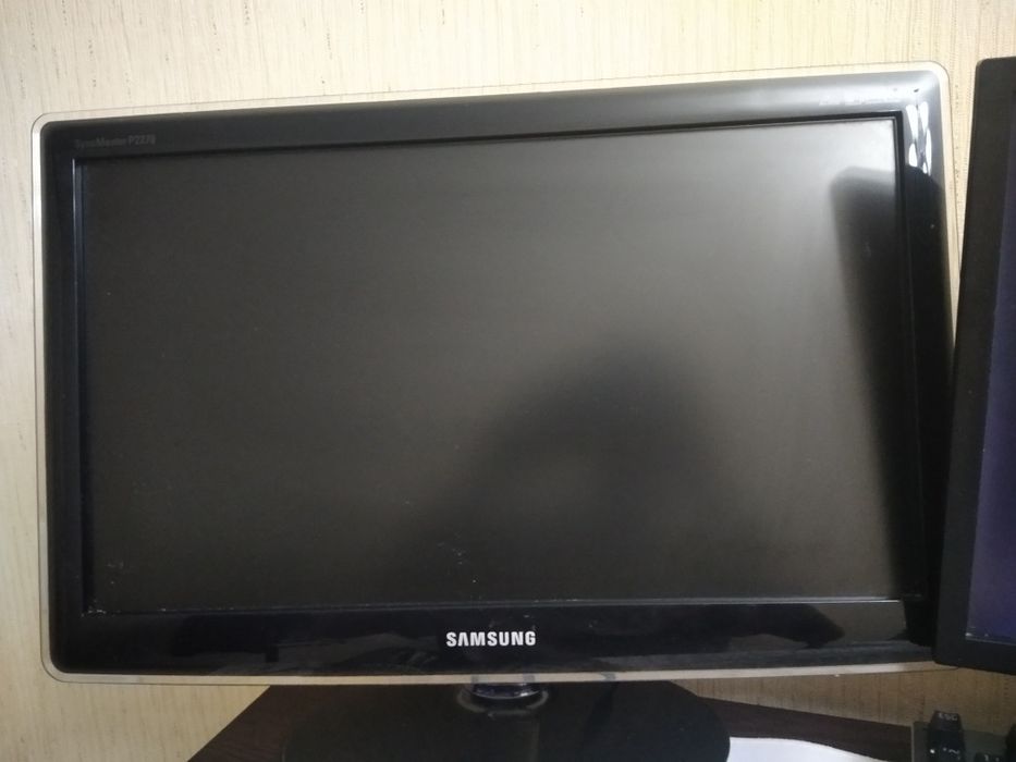 Монитор 22 дюйма