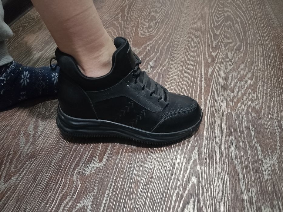 Продам ботинки в отличном состоянии