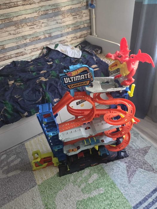 Garajul Hot Wheels Ultimate Garage Garajul suprem hot wheels