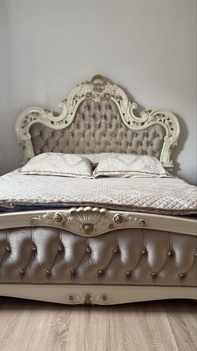 Спальный гарнитур сатылады