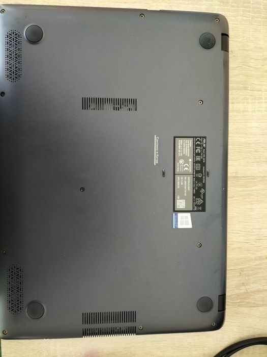 Ноутбук сатылады