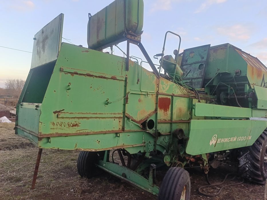 Продам комбайн на разбор
