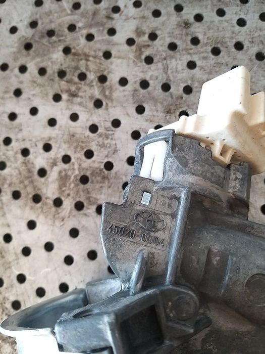 Contact auto cu cheie toyota yaris 3 p13 450200d04