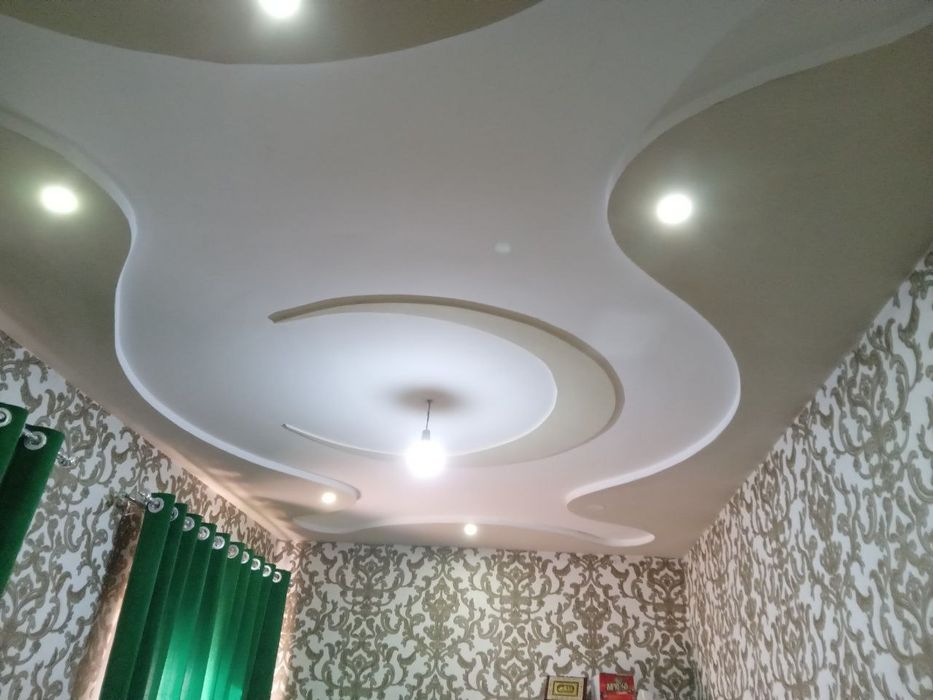 4+1 хонали ховли жой сотилади Навруз махалласи Кизил масжид ёнида.