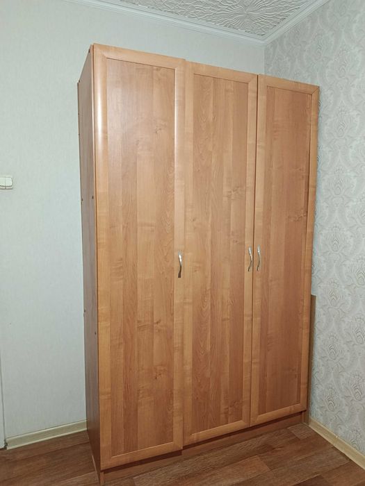 Шкаф для одежды.