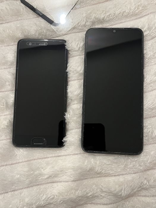 2 бр.-Телефони за части