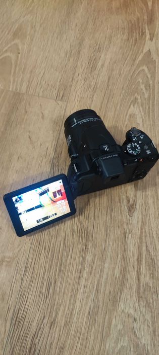 Nikon P520 Zoom Optic 42X