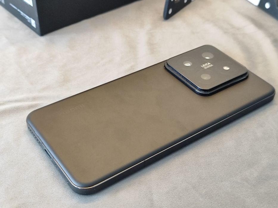 Xiaomi 14 Pro 12GB / 256GB – Перфектен