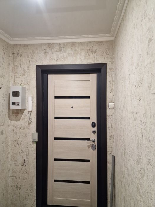 Сдам  2 комнатную квартиру в центре