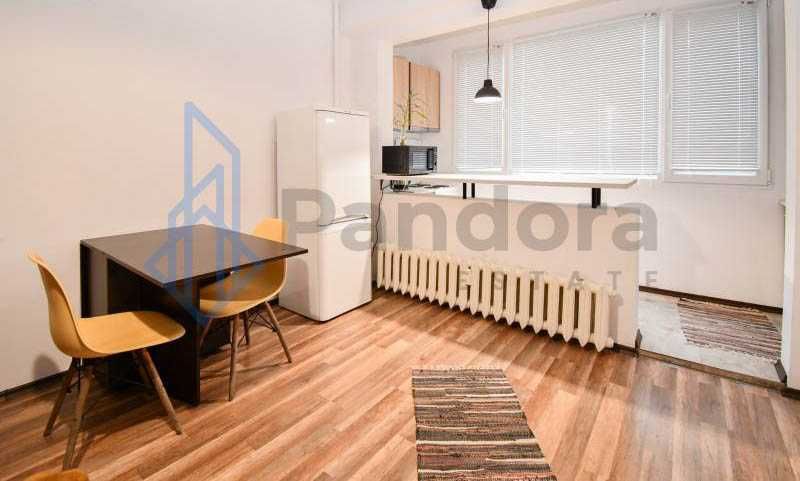 Двустаен апартамент под наем в кв. Младост 1