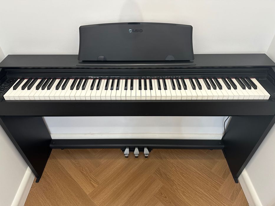 Пианино Casio Privia PX-770