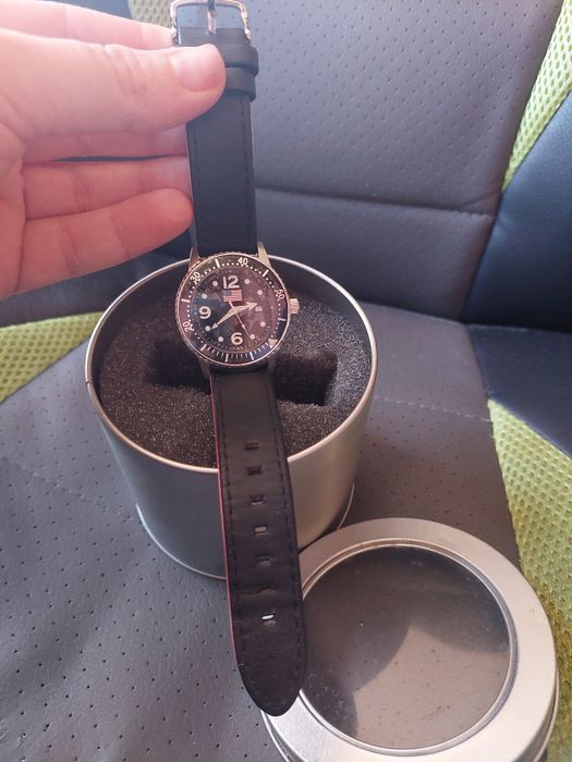 Дамски часовник нов