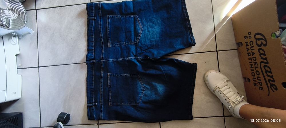 Blugi scurți mărime 6XL