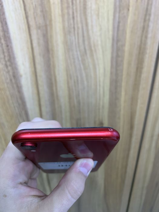 Iphone XR red 64 gb 77%